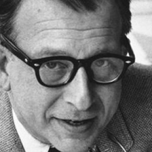 Eero Saarinen, designer af stolene Grasshopper, Womb og serien Tulip for Knoll