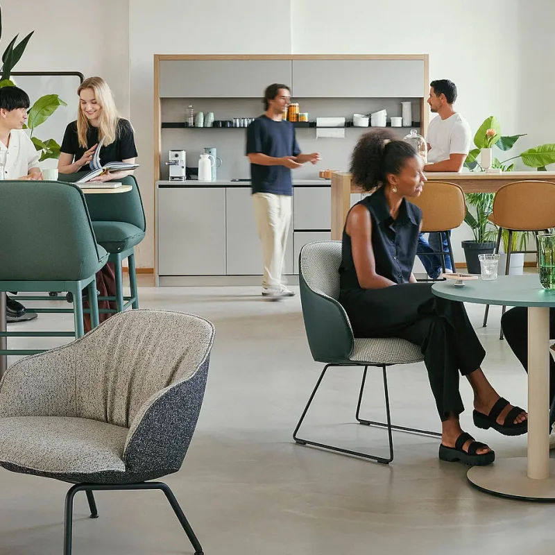 Storrumskontor og arbejdspladser: landskabet der ikke larmer