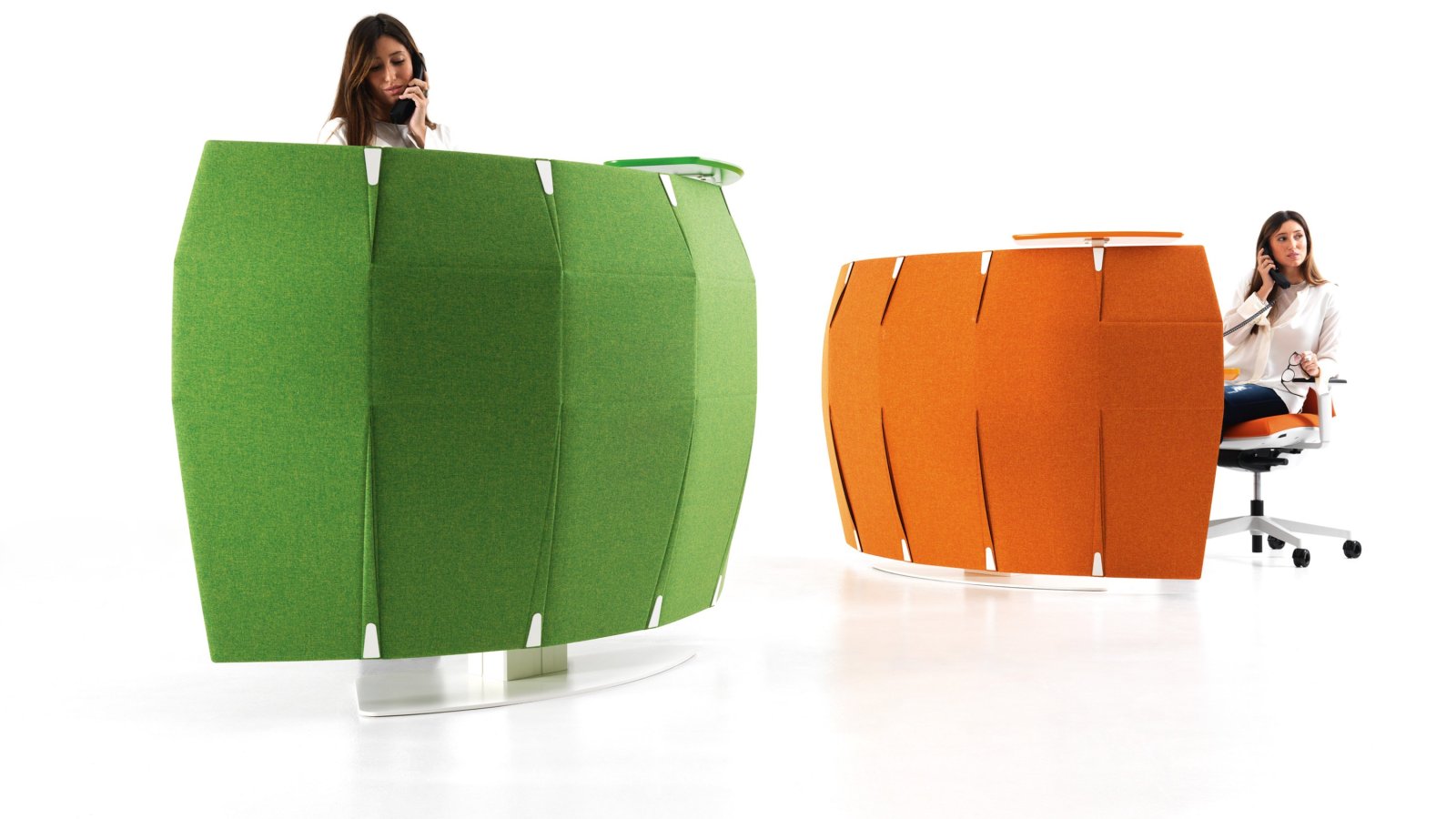 Receptionsskranke Funny Sat fra IVM med orange stofpanel
