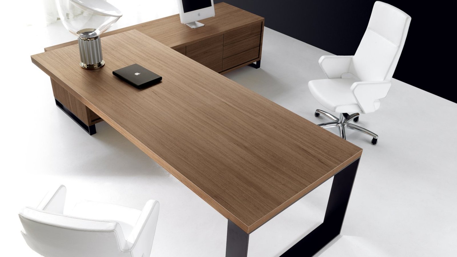 New Loop chefbord fra IVM Office med ringstel, samlet visning