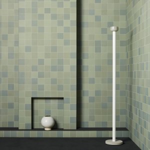 Badeomraade i et kontorhus med Mews i Light Blue