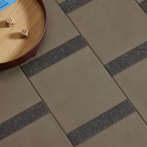 Time flise Virginia Blue Smooth fra Mutina, uglaseret porcellanato