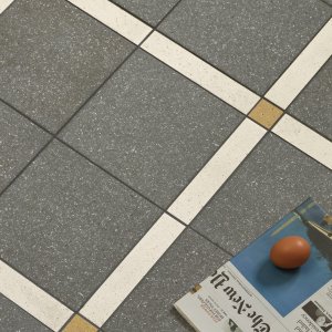 Time flise Etna Black Smooth fra Mutina, uglaseret porcellanato