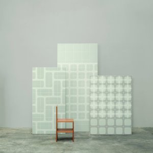 Betty Plus flise fra Mutina med grafisk element