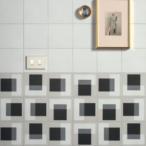 Futura Triangles, en af de fire figurative tegninger