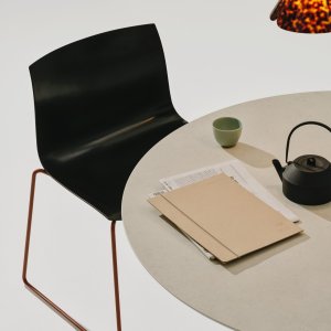 Papirets struktur synlig på overfladen af Catifa Carta skallen