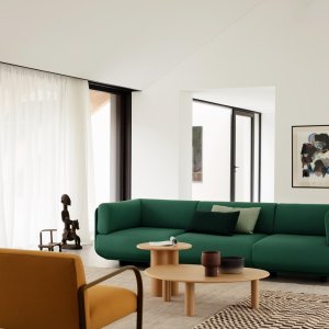 Bagsiden af den gennemgående skal på sofaen Shaal
