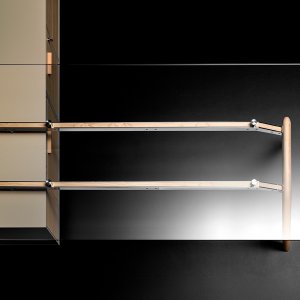 Integreret reol på Rail glasvarianten på 220 cm