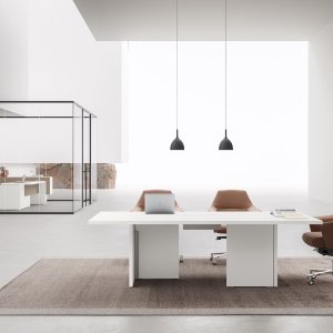 Moderne skrivebord Oxford fra DVO med multifunktionsskab