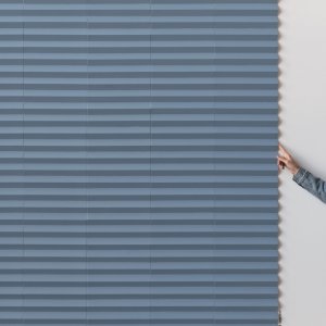 Craquelé-struktur i Brun-glasuren på Rombini