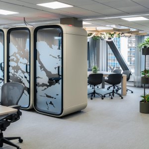 Pulverlakerede stålpaneler på Framery One Compact