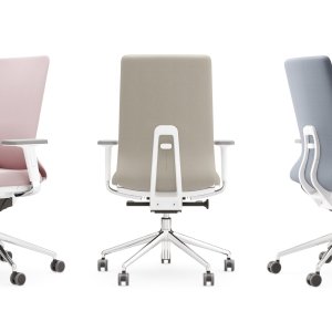 Ergonomiske kontorstole Pyla fra ICF ved arbejdsstationer