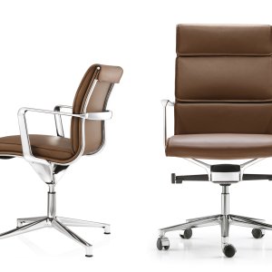 Firgrenet fod med glidere på Una Chair mødeudgaven