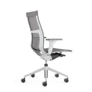 Række af Una Chair mødestole langs konferencebordet