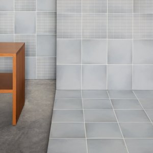 Detalje af det taette gitter Aurore Charcoal Grid S