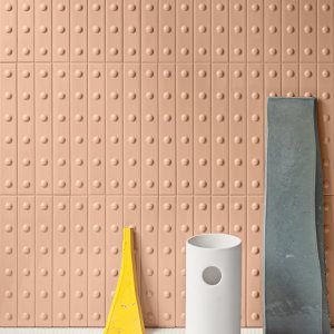 Punto Up Glossy Brun, brun krakeleret liste fra Mutina