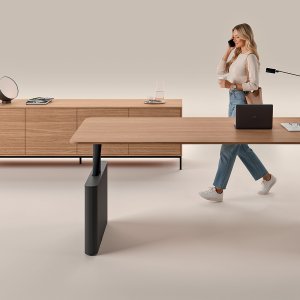 Chefskrivebord Otto+ fra Martex i egefiner