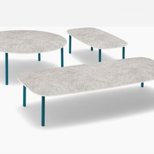 Gliders i sort teknopolymer på Buddy (Pedrali)