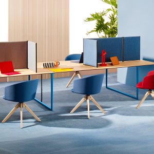 Toa fra Pedrali, design Robin Rizzini, i et mødelokale til otte