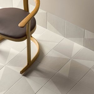Edge-fliser indrammer et Puzzle gulv