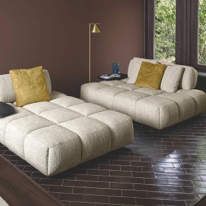 Sofaen Qubik fra Flexteam på lave ben i antracit
