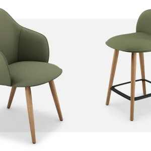 Polstret se:café soft chair på forkromet medestel