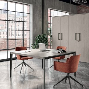 Multiboksens kabelrum bag aluminiumsklappen
