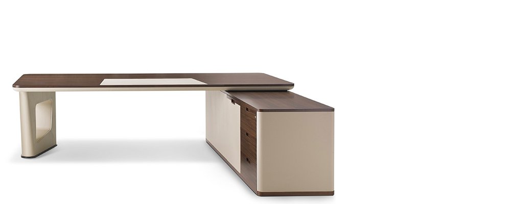 Kun chefskrivebord