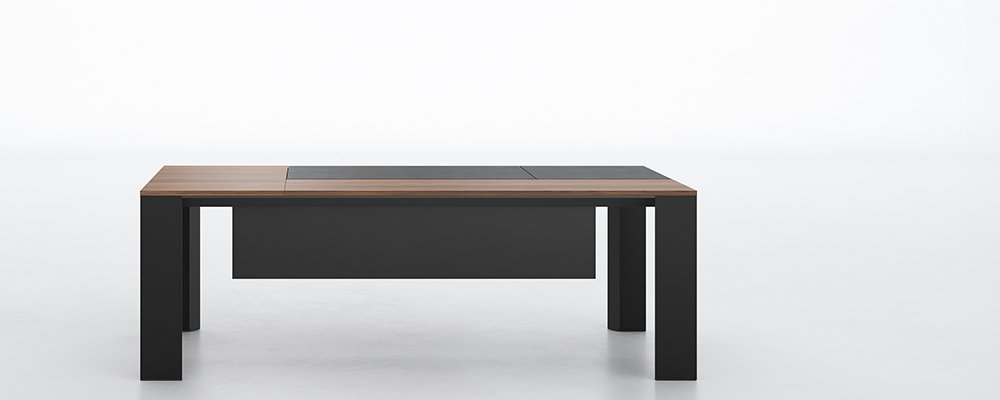 Kun chefskrivebord